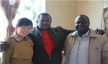 cibo per cani a secco dell'animale domestico 200-260kg/H che fa la macchina della pallina dell'alimentazione del gamberetto della macchina 27